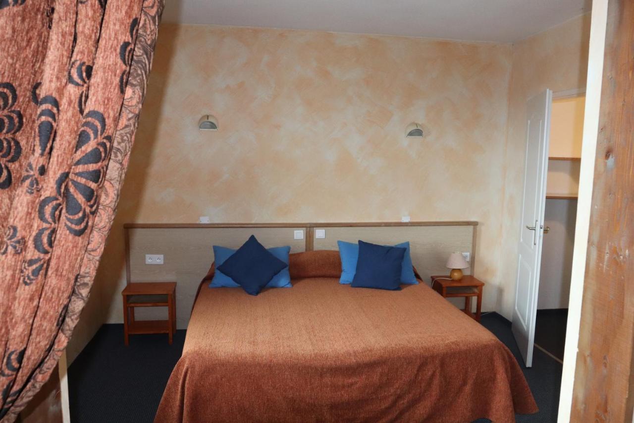 מונטקלאר Hotel Saint Jean מראה חיצוני תמונה