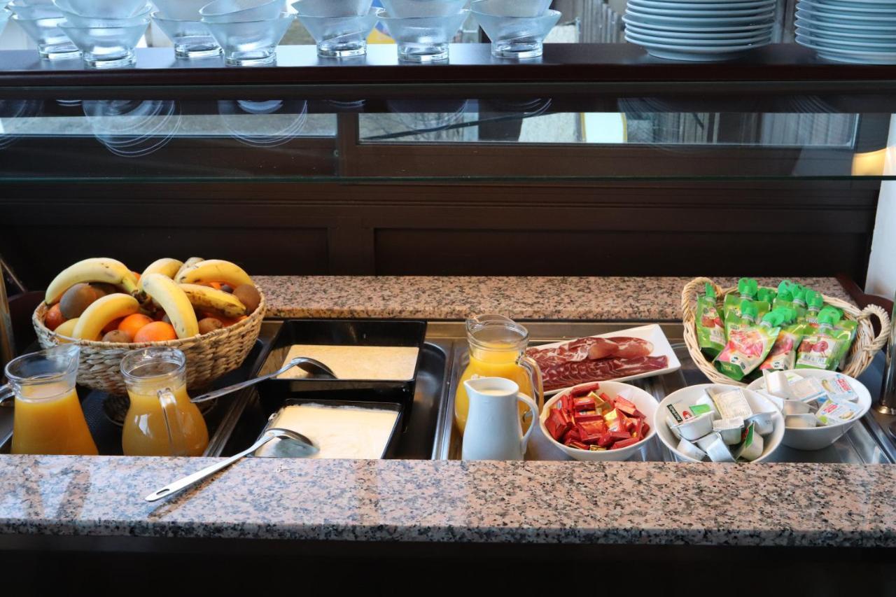 מונטקלאר Hotel Saint Jean מראה חיצוני תמונה